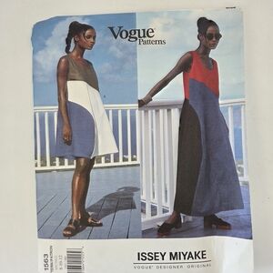 90s Vogue 1563 ISSEY MIYAKE Color Block Misses' Dress Sz 8 10 12. Pattern Sewing